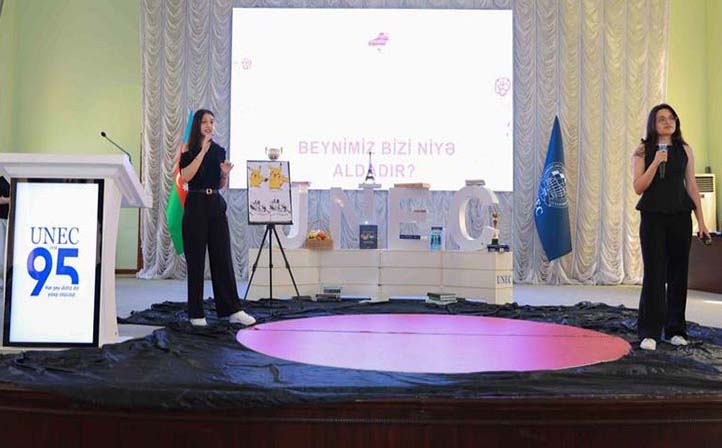UNEC-də V Science Slam beynəlxalq elm müsabiqəsi keçirilib